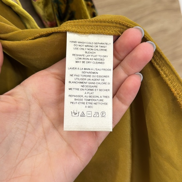 PILCRO ANTHROPOLOGIE FLORAL VELVET BUTTON DOWN SHIRT Size Small - Picture 6 of 7